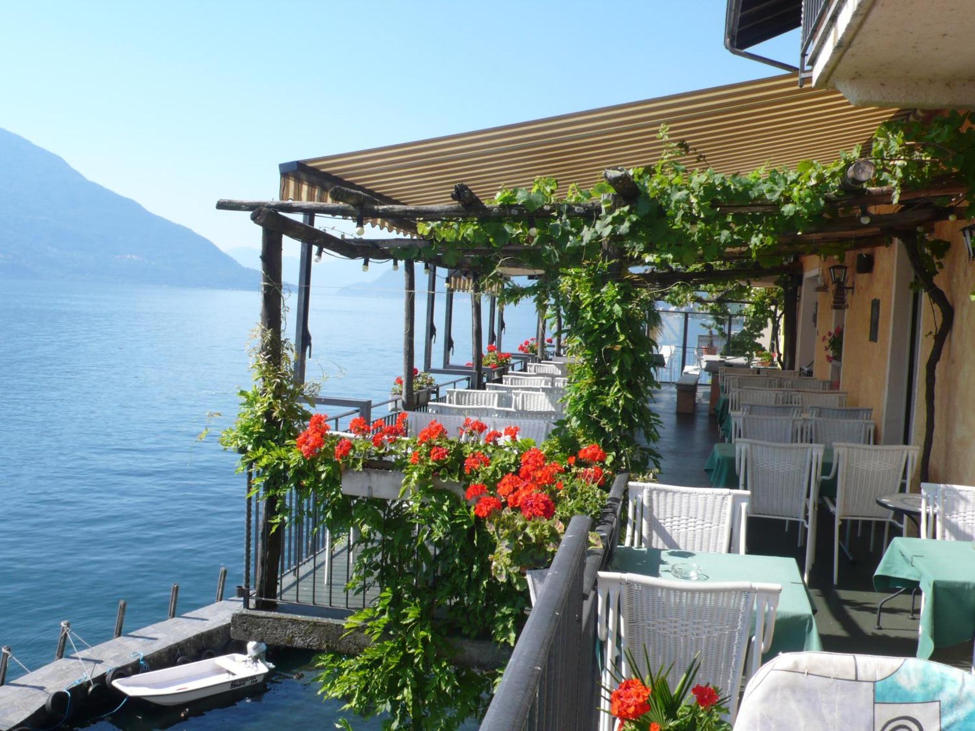 Art Hotel Ristorante Posta Al Lago رونكو سوبرا أسكونا المظهر الخارجي الصورة